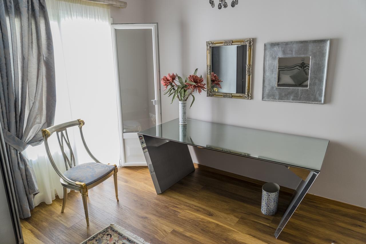 Le Bijou Luxury Rooms & Suites Veria  Luaran gambar